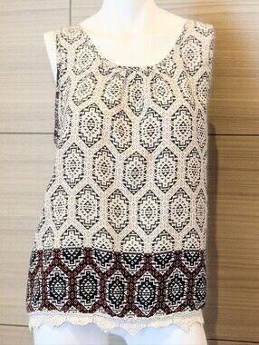 Papaya Sleeveless Geometric Lace-Hem Tank Top - Black & Cream
